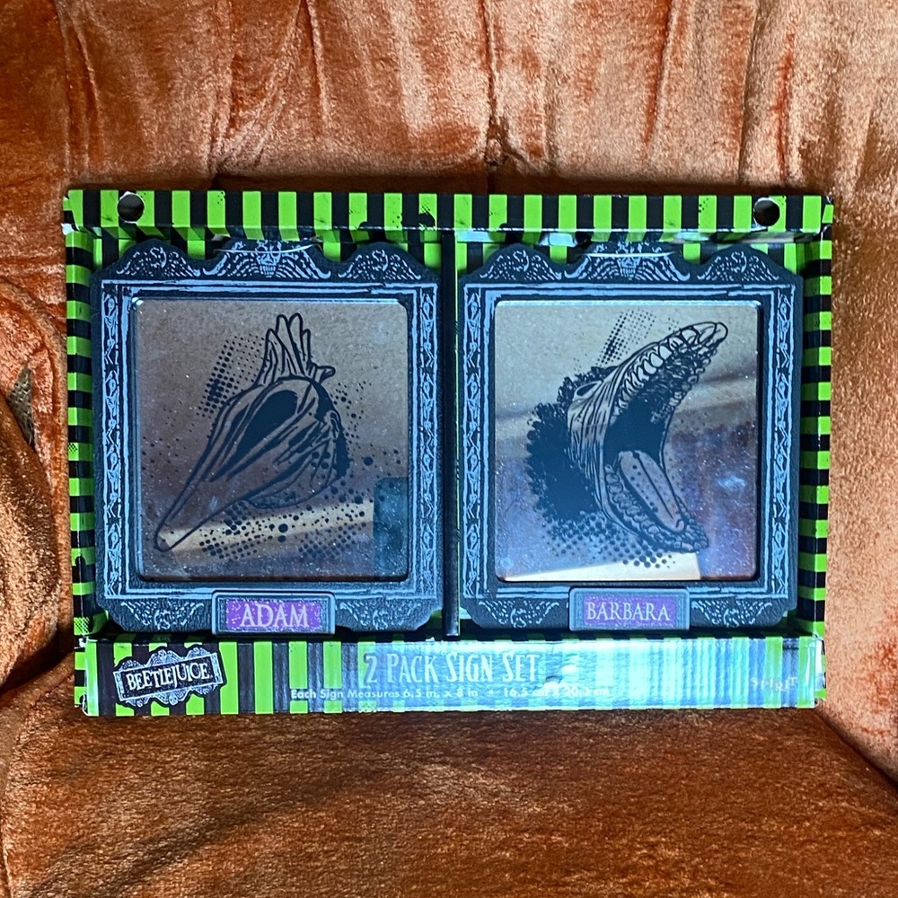 Spirit Halloween Beetlejuice Mirror Sign Set